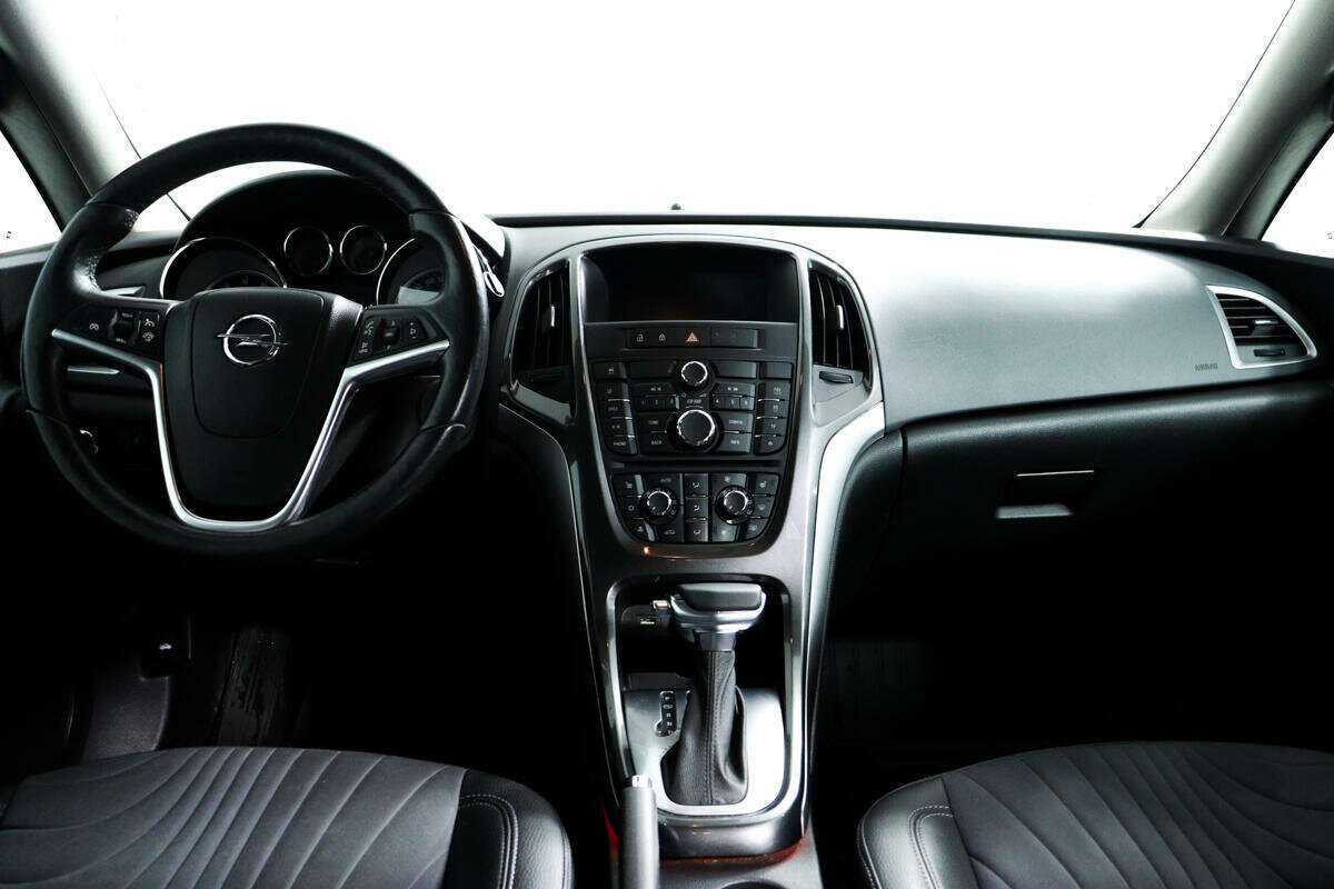 Opel Astra б/у, 2014, Автоматическая. Фото: #10