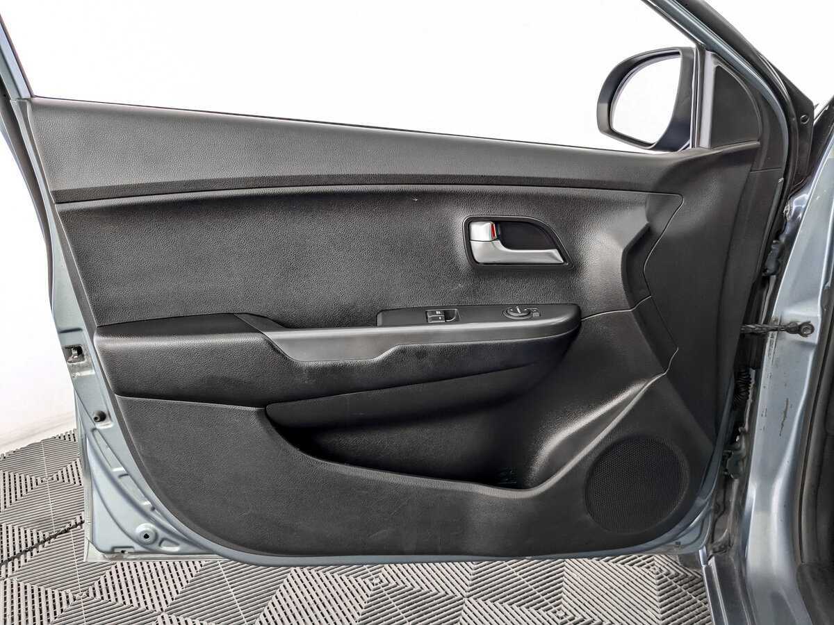 Kia Rio б/у, 2015, Автоматическая. Фото: #14