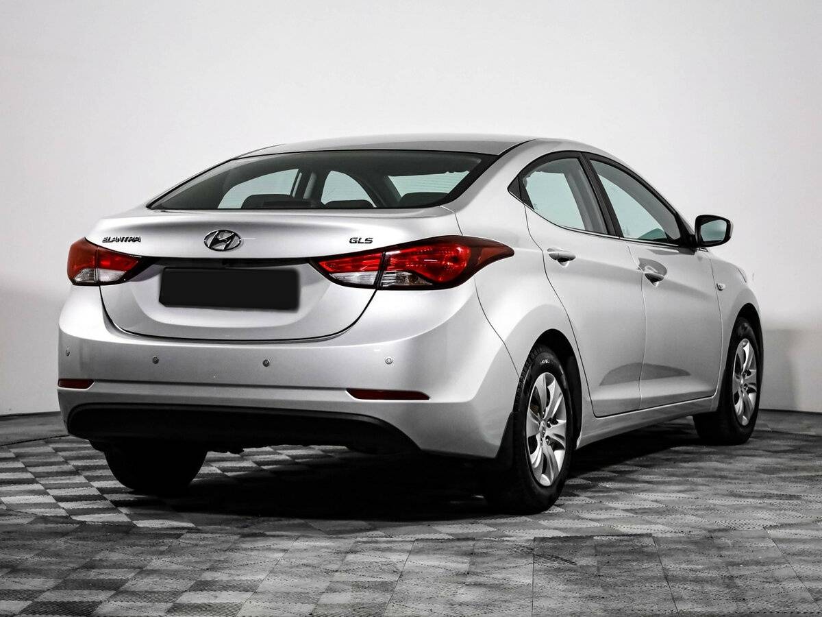 Hyundai Elantra б/у, 2015, Механическая. Фото: #3