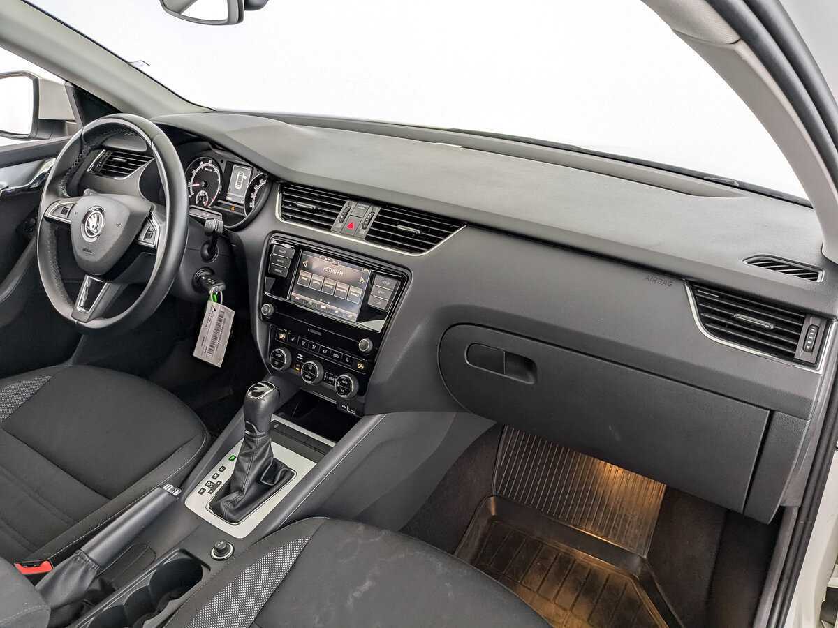 Skoda Octavia б/у, 2018, Автоматическая. Фото: #10