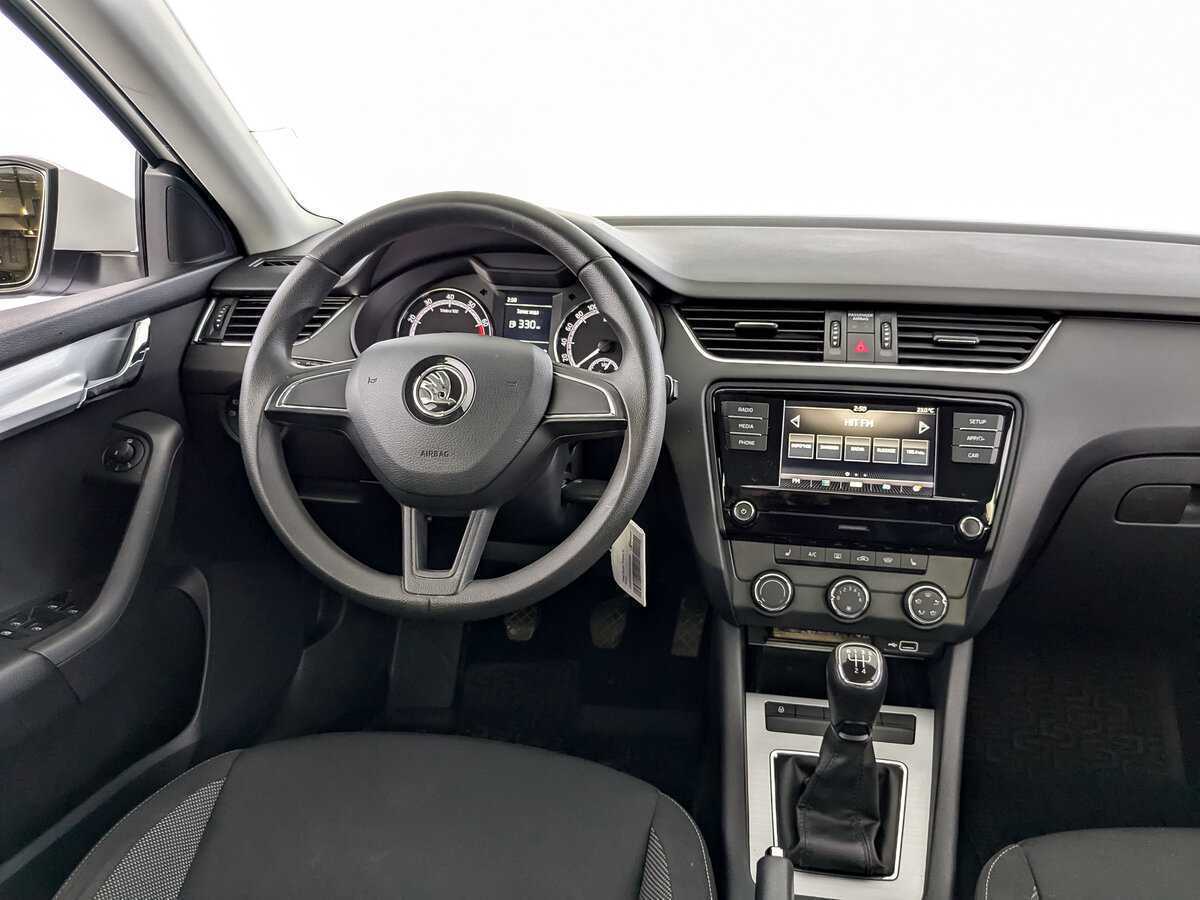 Skoda Octavia б/у, 2019, Механическая. Фото: #20