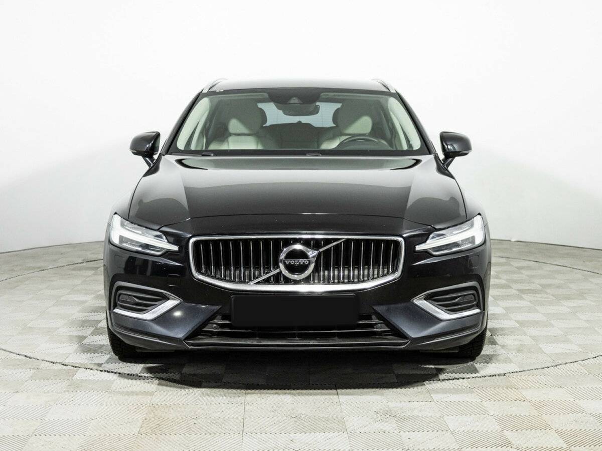 Volvo V60 б/у, 2018, Автоматическая. Фото: #1
