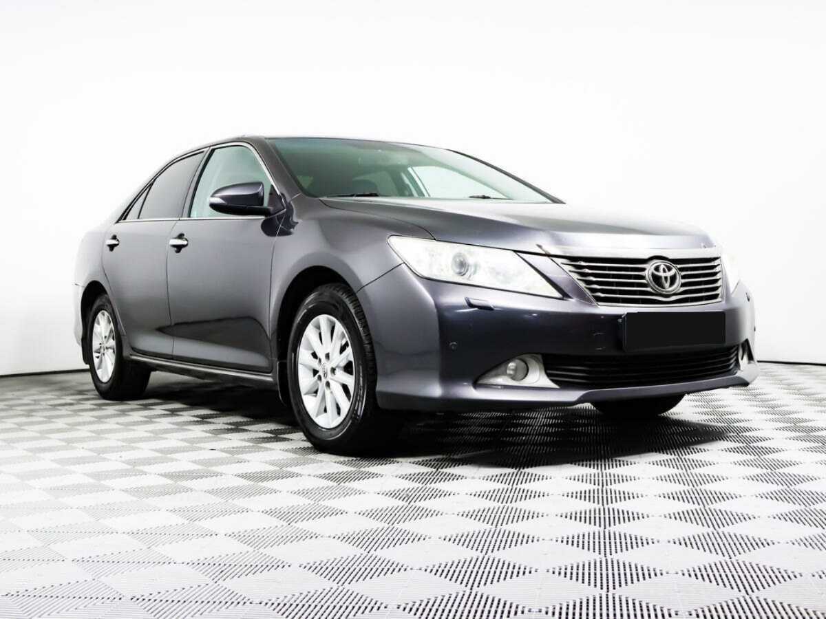 Toyota Camry б/у, 2012, Автоматическая. Фото: #2
