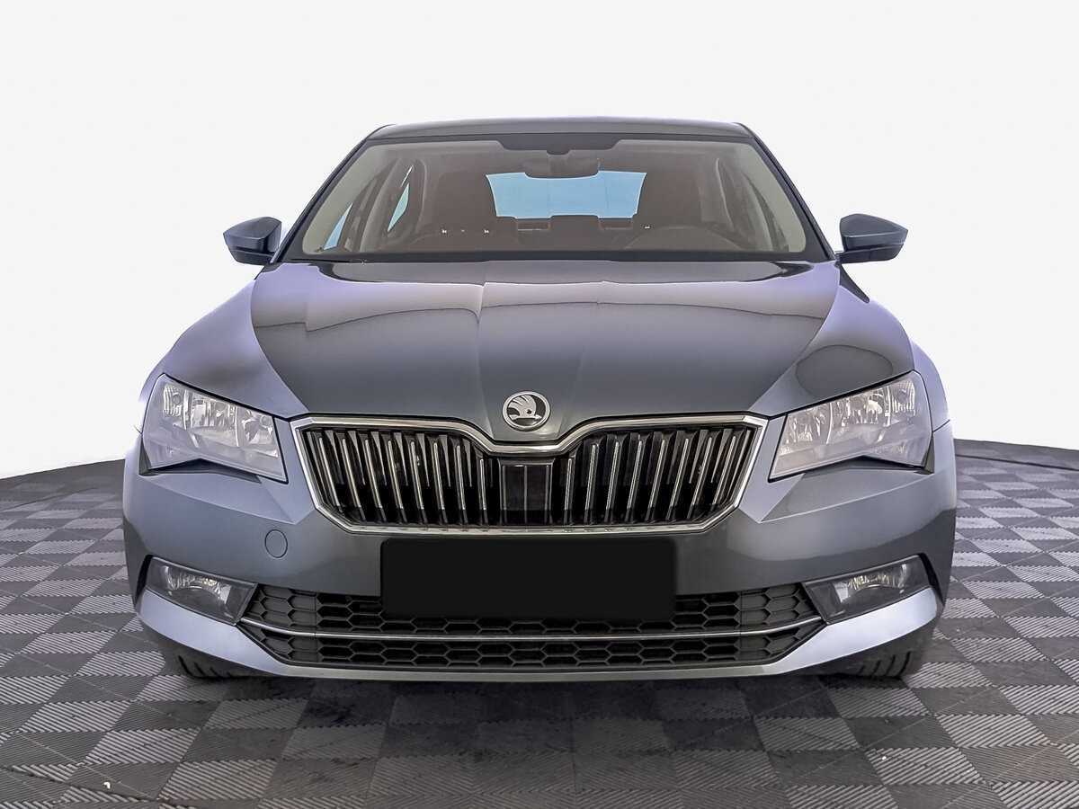 Skoda Superb б/у, 2019, Роботизированная. Фото: #1