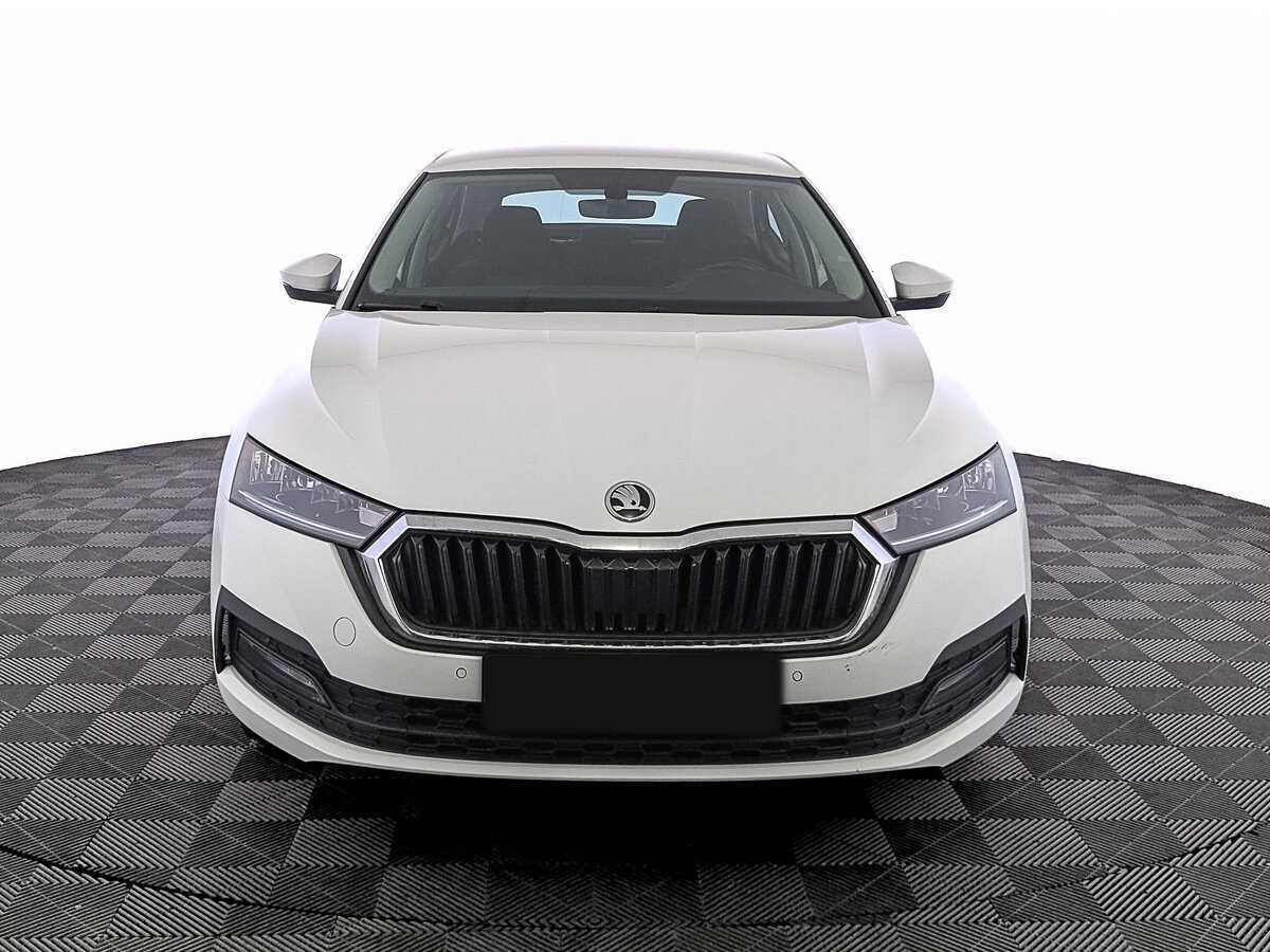 Skoda Octavia б/у, 2021, Автоматическая. Фото: #1