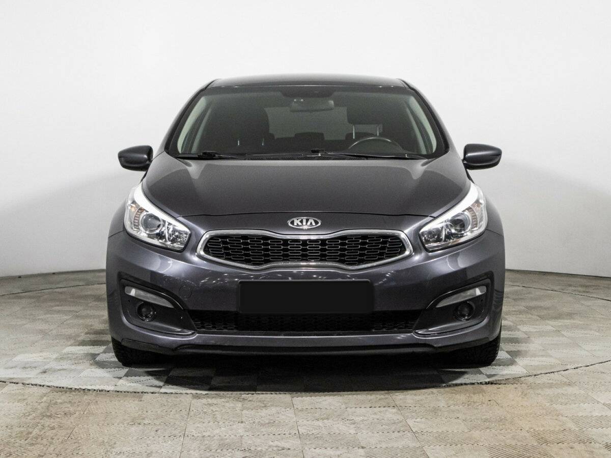 Kia Ceed б/у, 2017, Автоматическая. Фото: #1