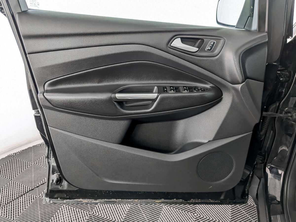 Ford Kuga б/у, 2016, Автоматическая. Фото: #18