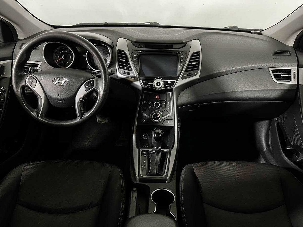 Hyundai Elantra б/у, 2015, Автоматическая. Фото: #11