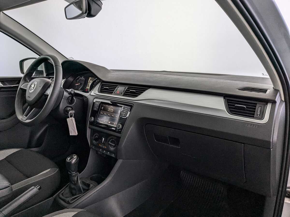 Skoda Rapid б/у, 2018, Механическая. Фото: #8