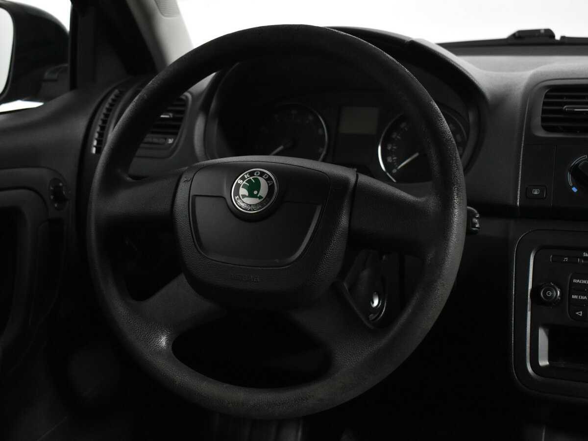 Skoda Fabia б/у, 2012, Механическая. Фото: #11