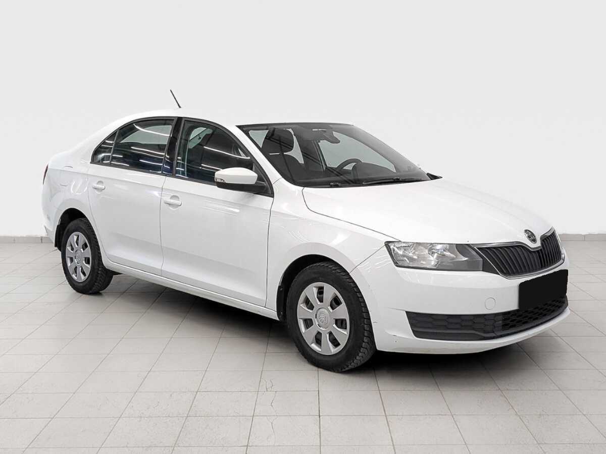 Skoda Rapid б/у, 2017, Механическая. Фото: #2