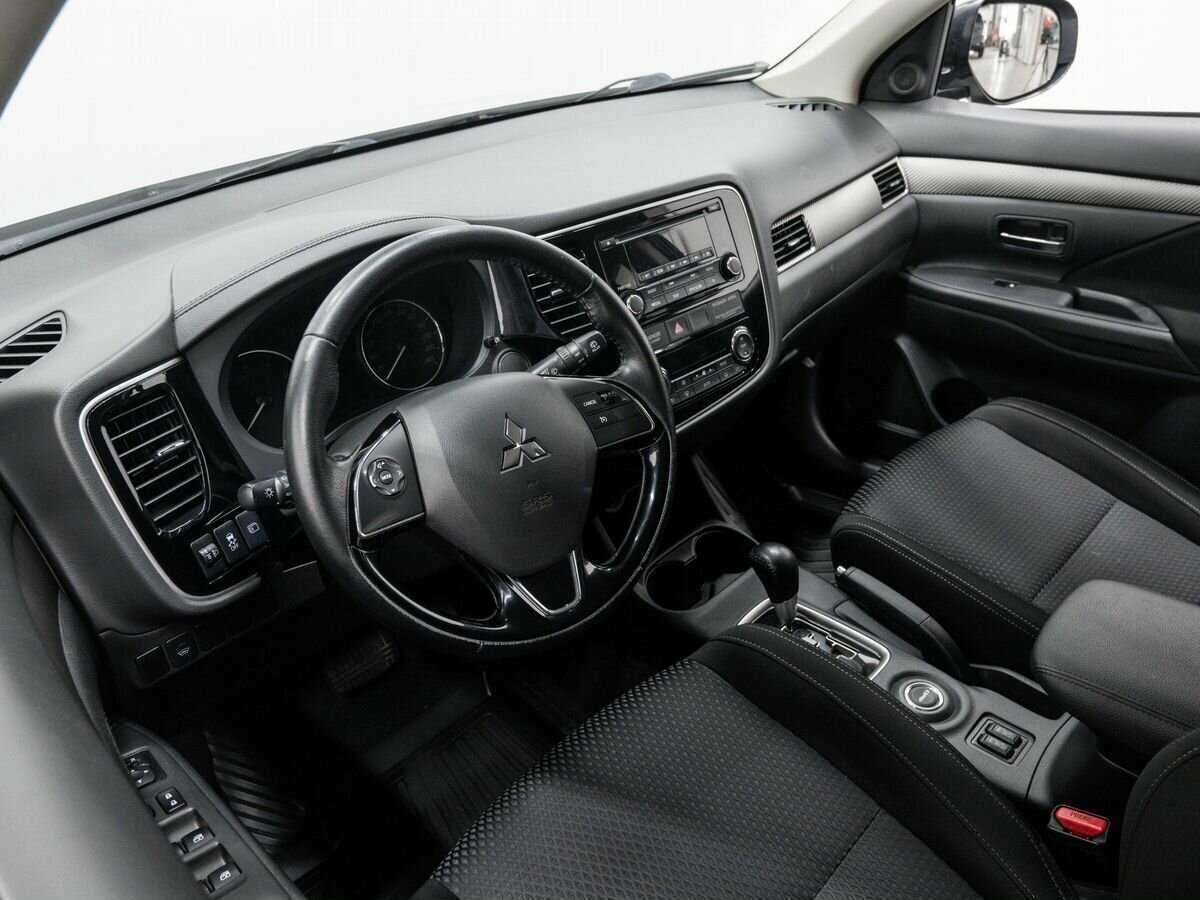 Mitsubishi Outlander б/у, 2016, Вариатор. Фото: #14