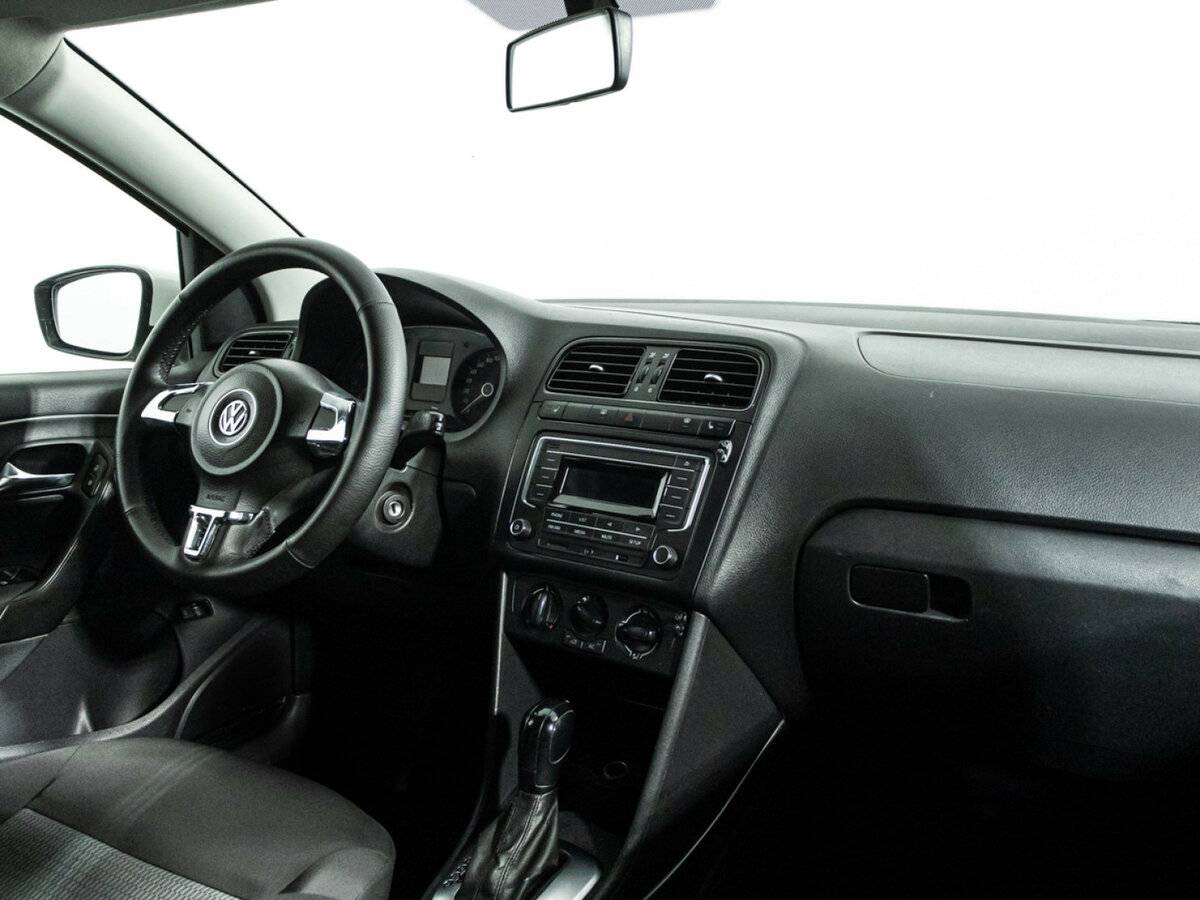 Volkswagen Polo б/у, 2013, Автоматическая. Фото: #8