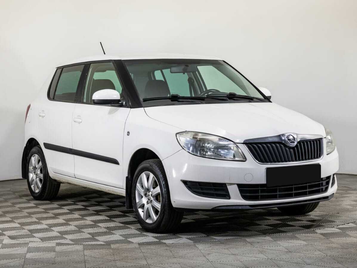 Skoda Fabia б/у, 2014, Автоматическая. Фото: #2
