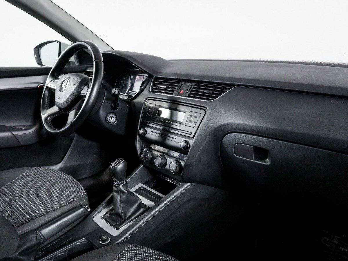 Skoda Octavia б/у, 2014, Механическая. Фото: #8