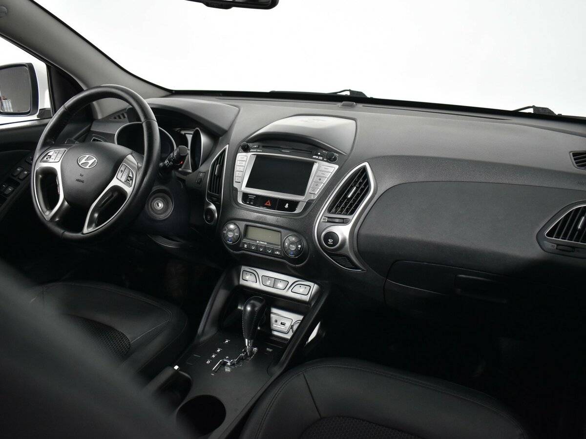 Hyundai ix35 б/у, 2012, Автоматическая. Фото: #9