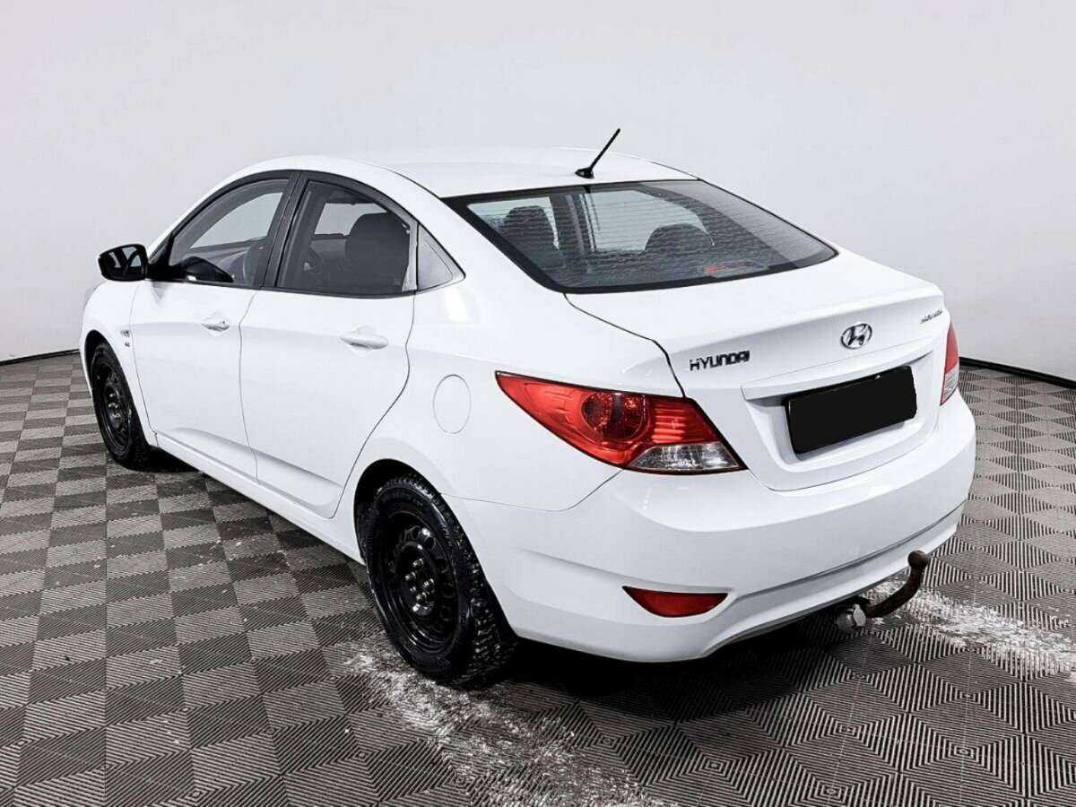 Hyundai Solaris б/у, 2013, Автоматическая. Фото: #6