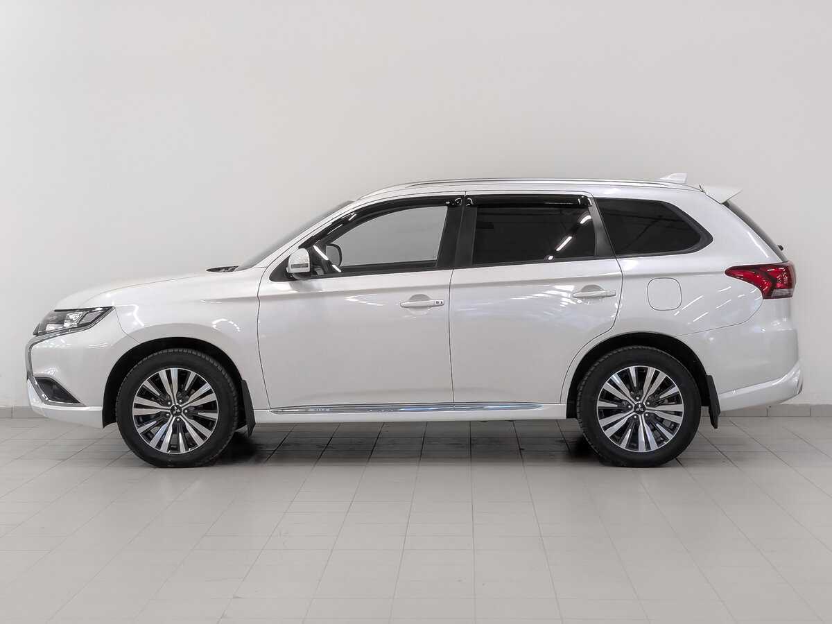 Mitsubishi Outlander б/у, 2022, Вариатор. Фото: #7