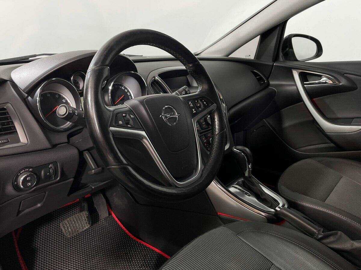 Opel Astra б/у, 2012, Автоматическая. Фото: #12