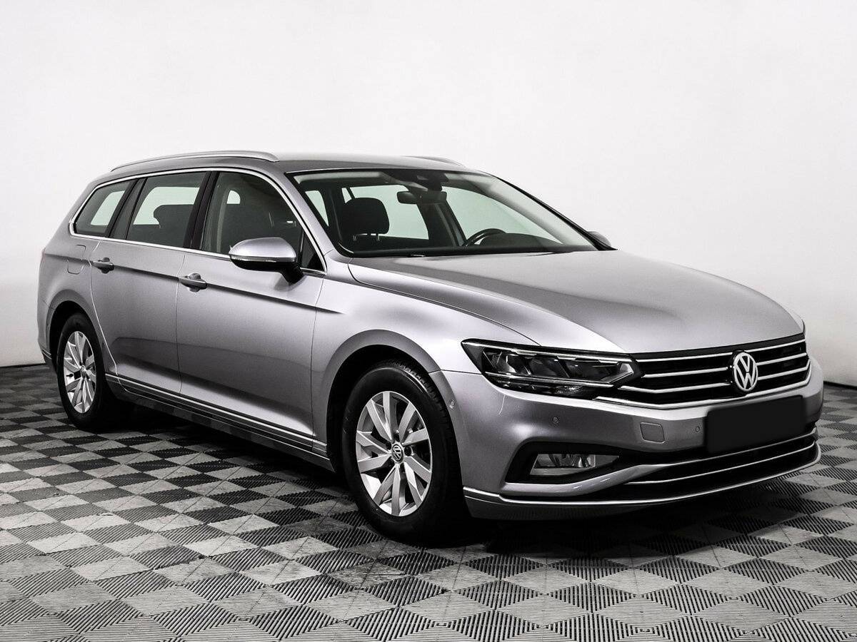 Volkswagen Passat б/у, 2019, Роботизированная. Фото: #2