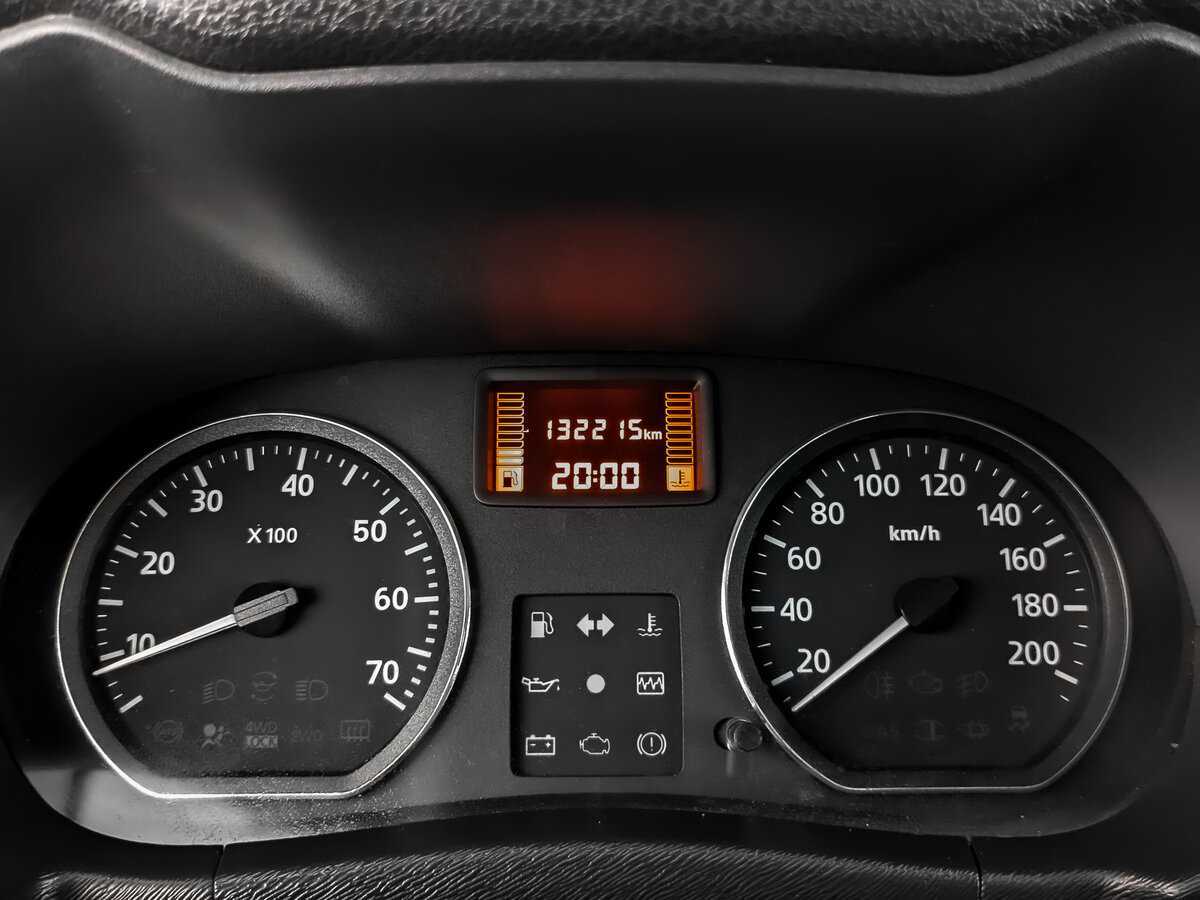 Nissan Terrano б/у, 2015, Механическая. Фото: #13