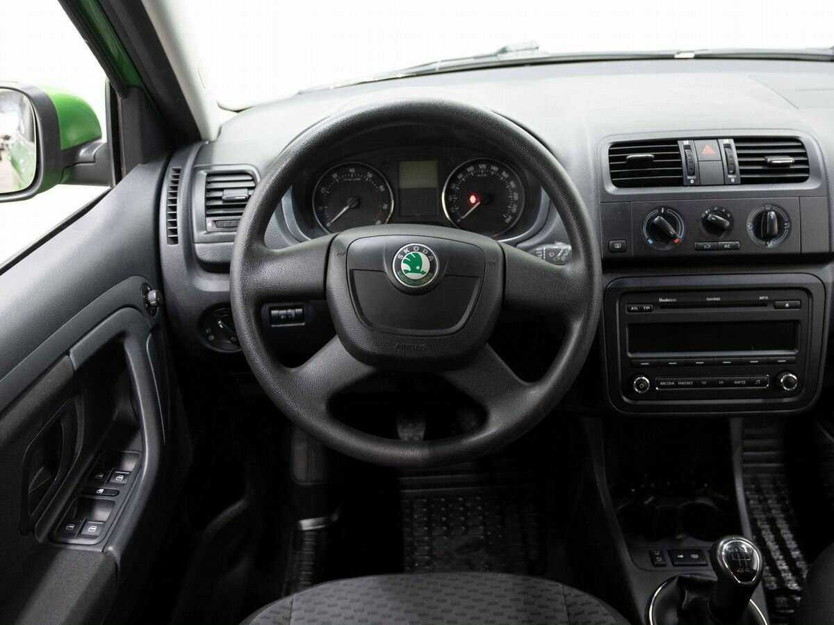 Skoda Fabia б/у, 2012, Механическая. Фото: #13