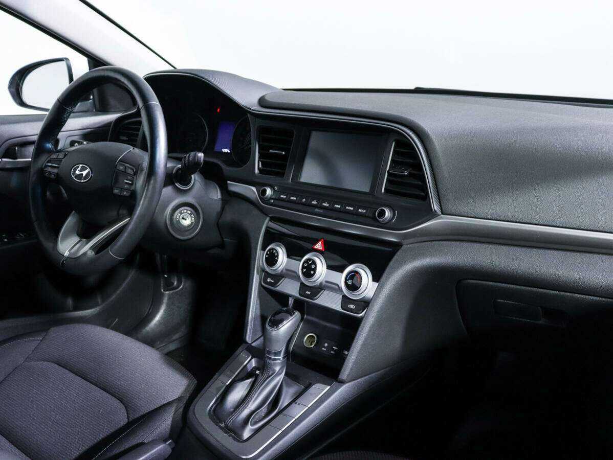 Hyundai Elantra б/у, 2020, Автоматическая. Фото: #6