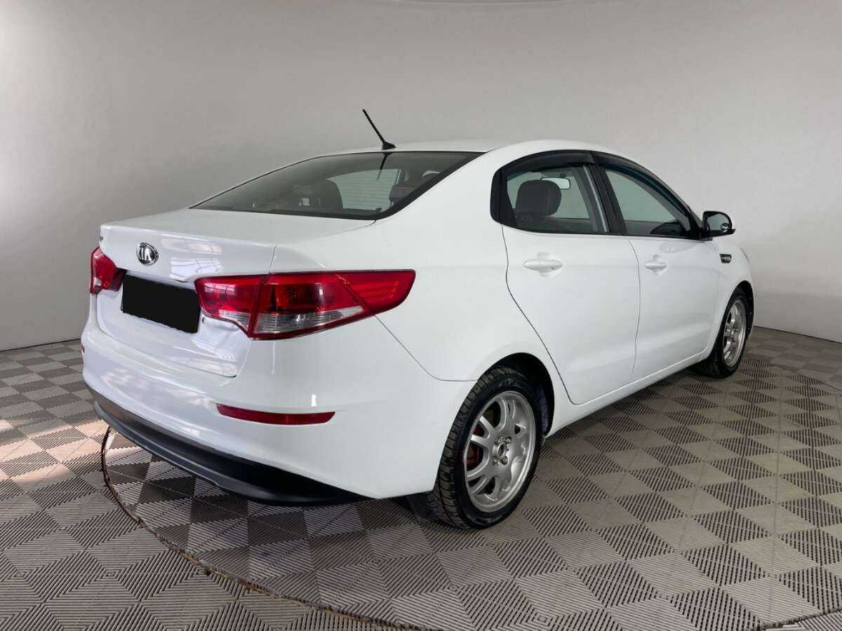 Kia Rio б/у, 2015, Автоматическая. Фото: #3