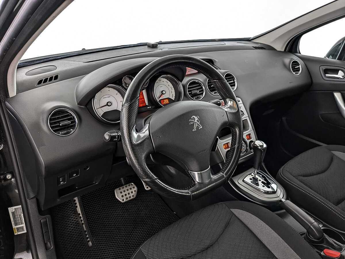 Peugeot 408 б/у, 2016, Автоматическая. Фото: #12