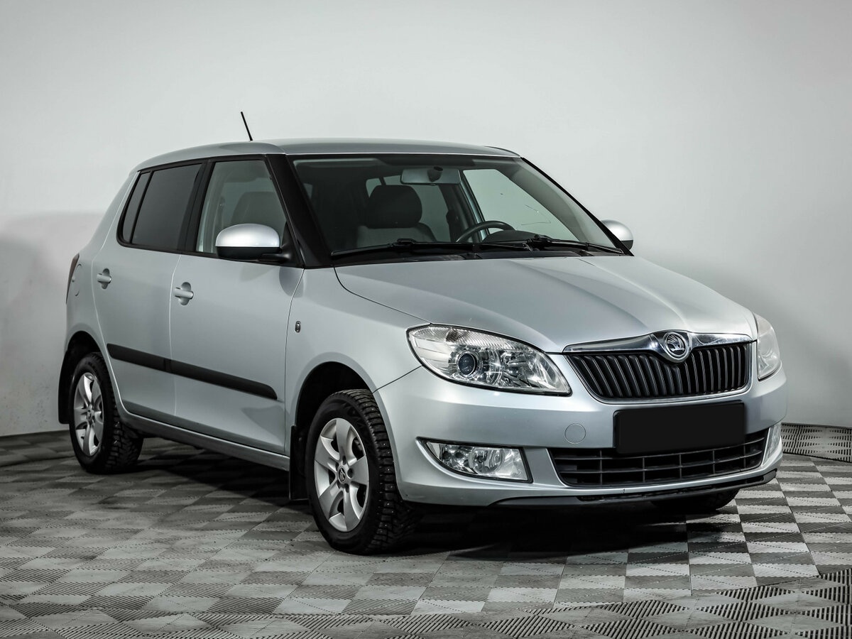 Skoda Fabia б/у, 2014, Автоматическая. Фото: #2