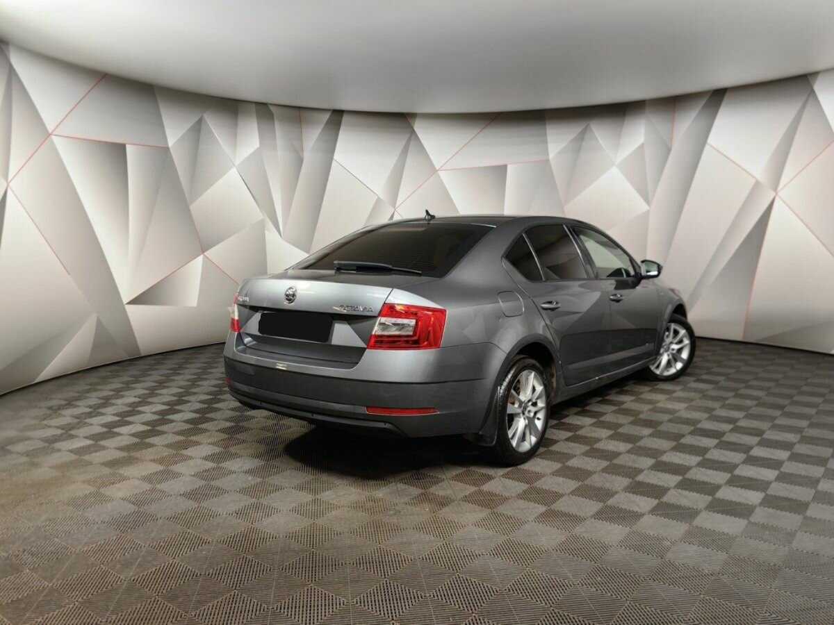 Skoda Octavia б/у, 2019, Роботизированная. Фото: #1