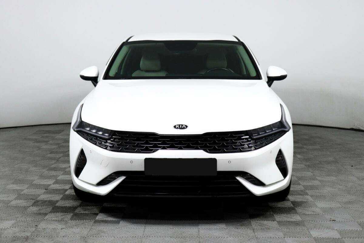 Kia K5 б/у, 2021, Автоматическая. Фото: #1
