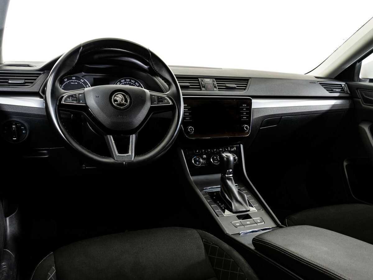 Skoda Superb б/у, 2018, Роботизированная. Фото: #8