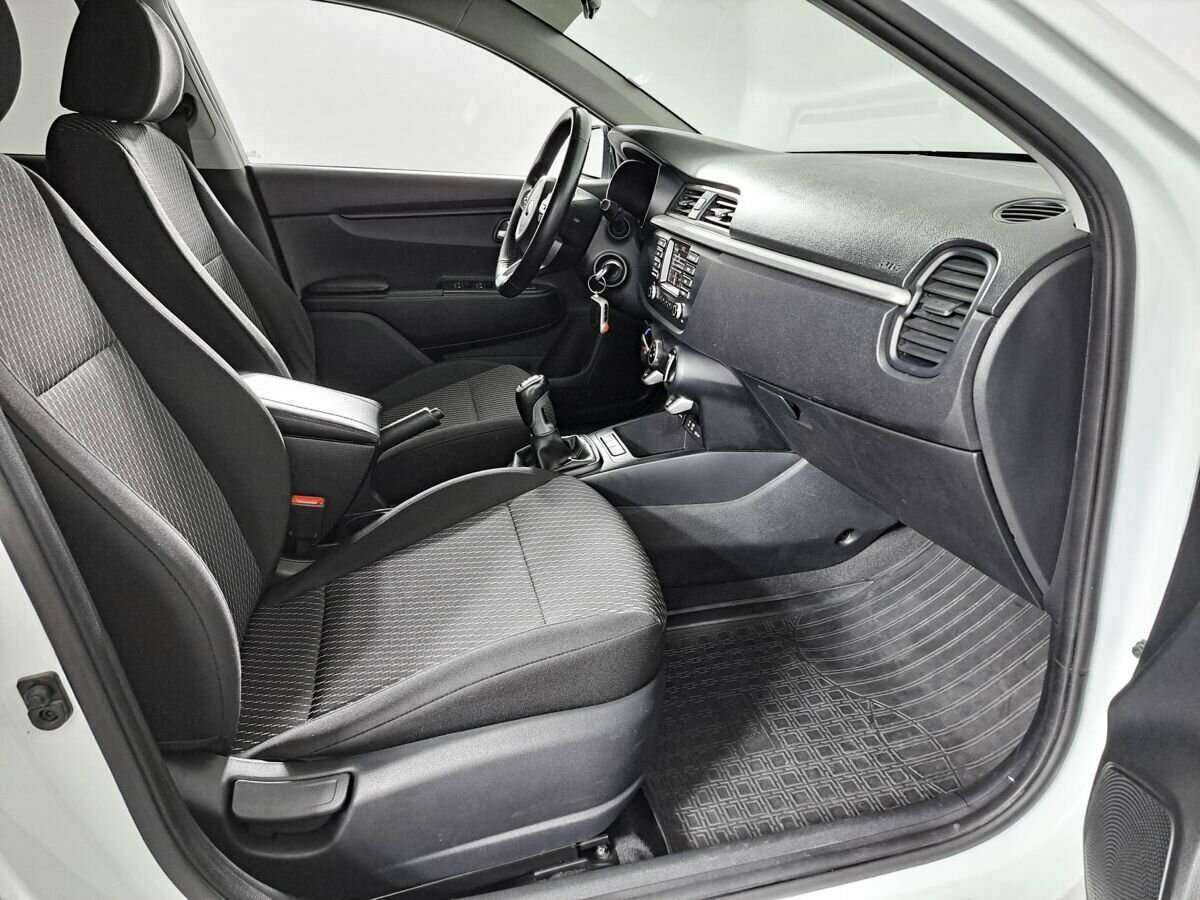 Kia Rio б/у, 2018, Механическая. Фото: #8