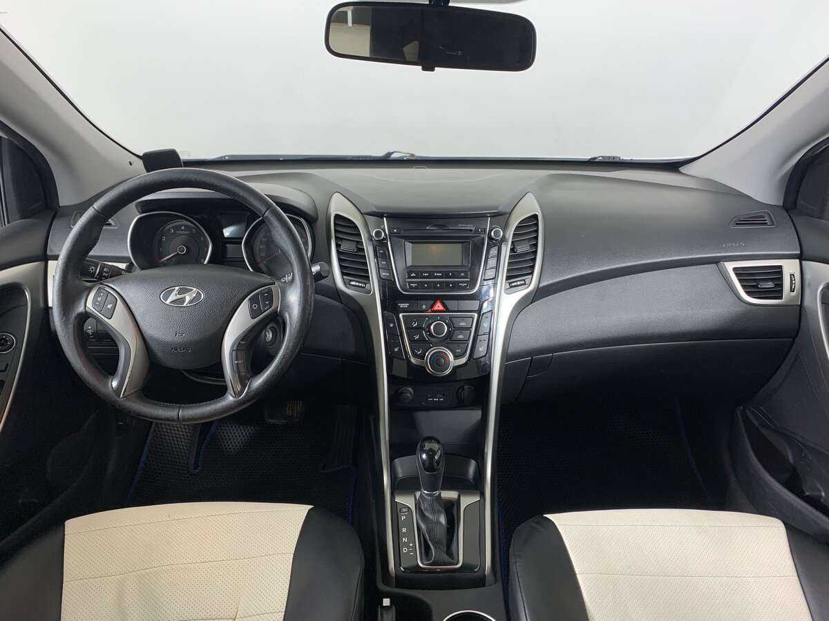 Hyundai i30 б/у, 2012, Автоматическая. Фото: #9