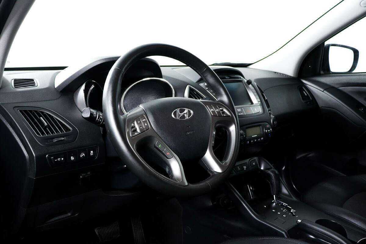 Hyundai ix35 б/у, 2013, Автоматическая. Фото: #12
