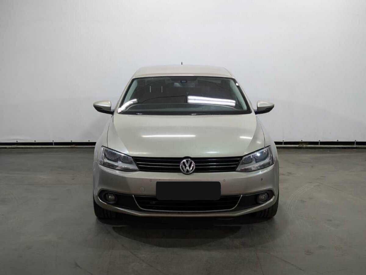 Volkswagen Jetta б/у, 2012, Механическая. Фото: #1