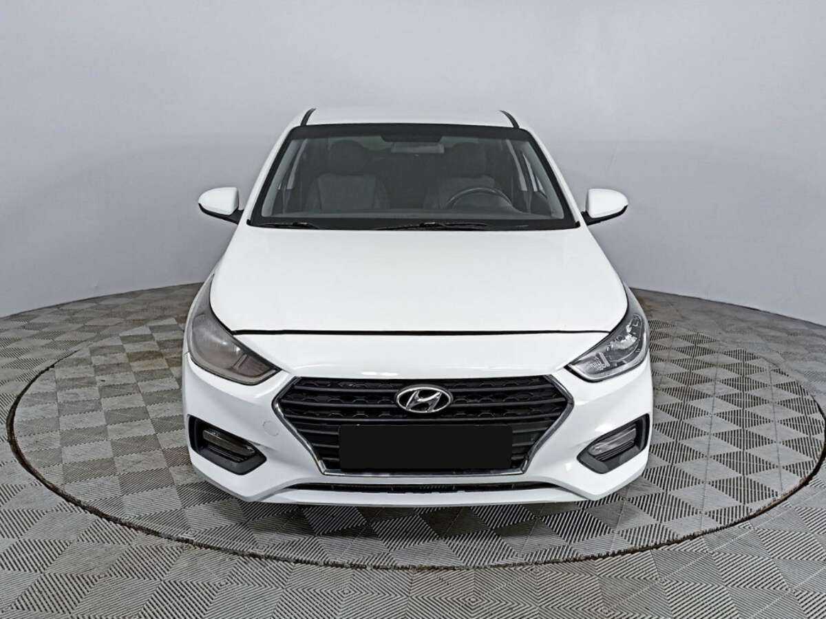 Hyundai Solaris б/у, 2017, Механическая. Фото: #1