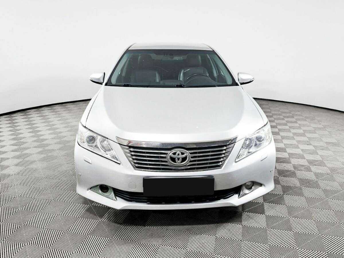 Toyota Camry б/у, 2014, Автоматическая. Фото: #1