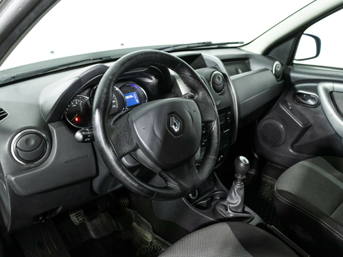 Renault Duster б/у, 2017, Механическая. Фото: #10