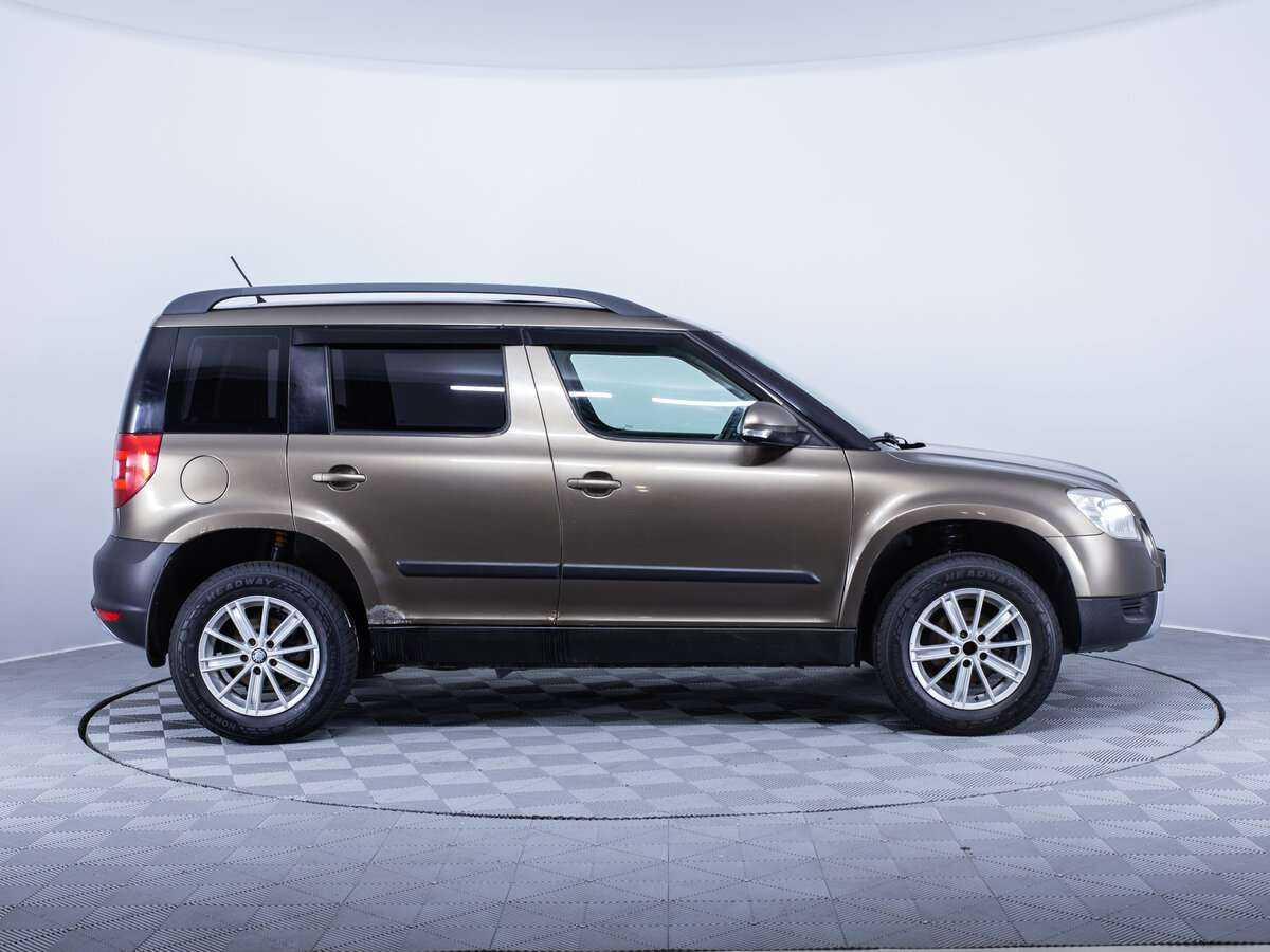 Skoda Yeti б/у, 2012, Механическая. Фото: #3