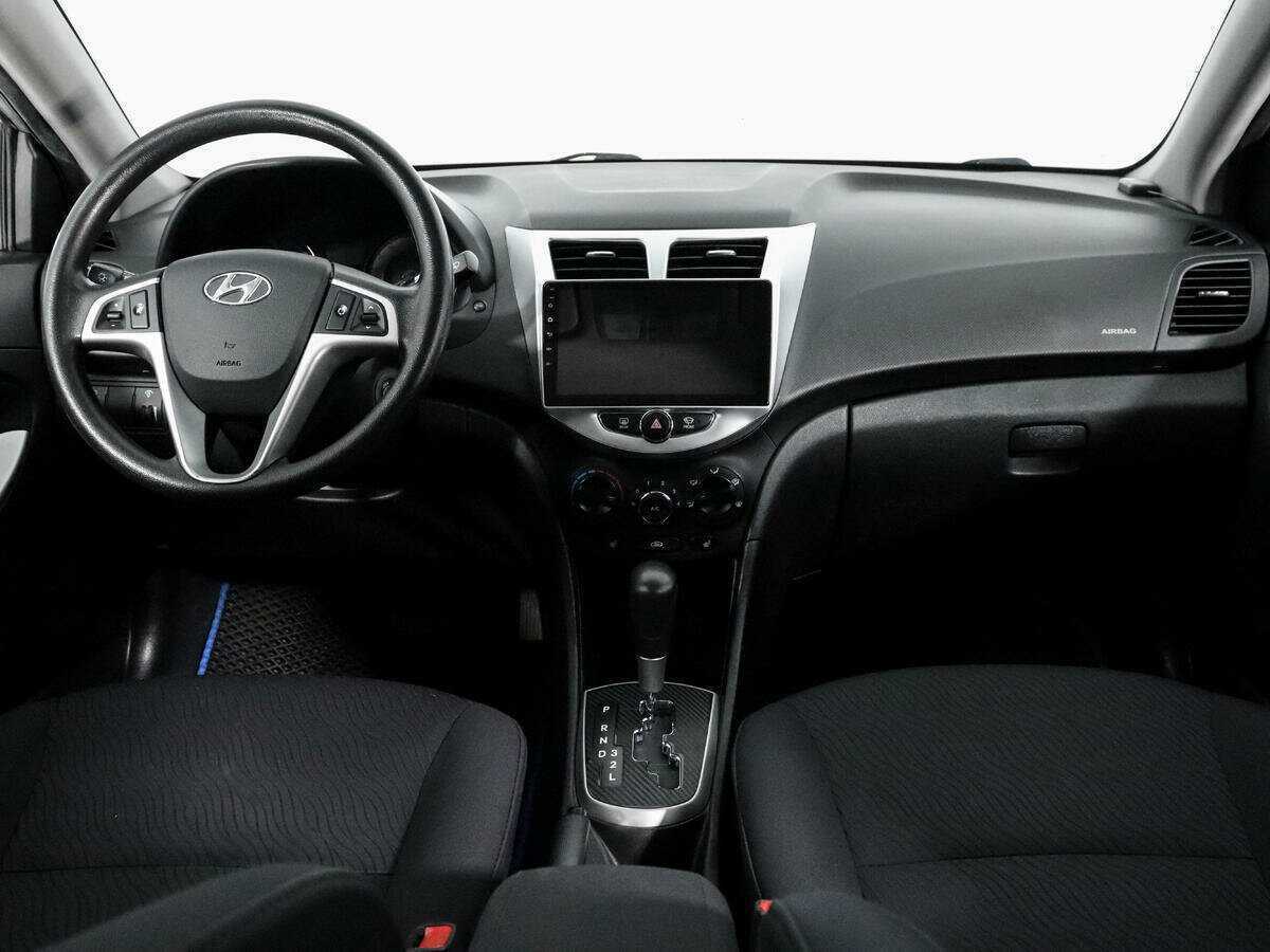 Hyundai Solaris б/у, 2012, Автоматическая. Фото: #9