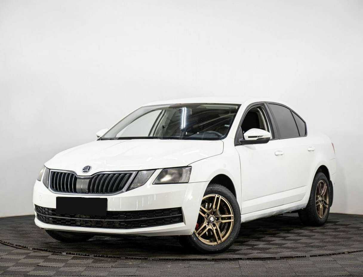Skoda Octavia б/у, 2017, Автоматическая. Фото: #0