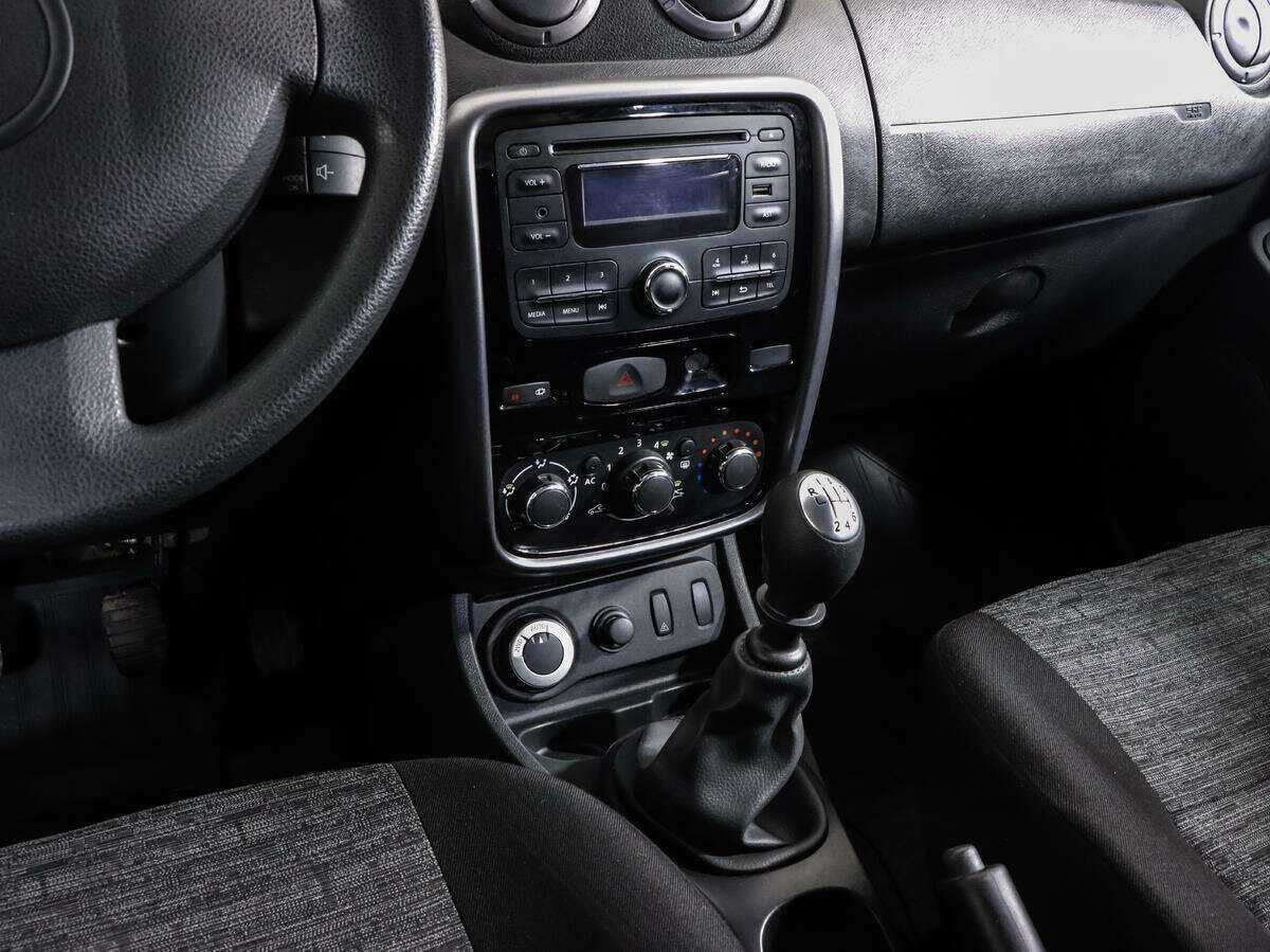Renault Duster б/у, 2013, Механическая. Фото: #11