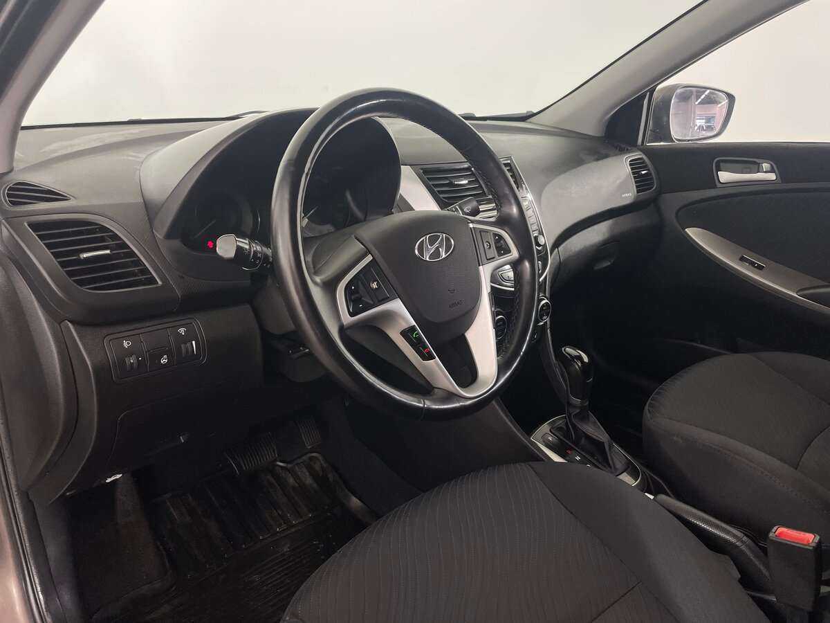 Hyundai Solaris б/у, 2016, Автоматическая. Фото: #6