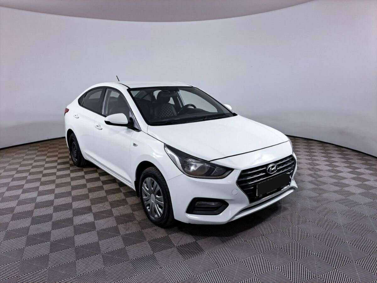 Hyundai Solaris б/у, 2017, Механическая. Фото: #2