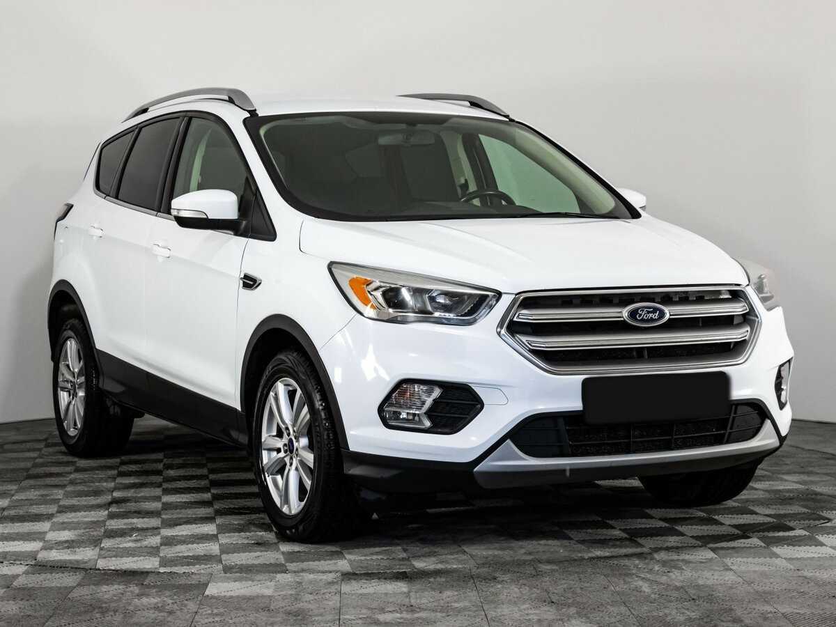 Ford Kuga б/у, 2017, Автоматическая. Фото: #2