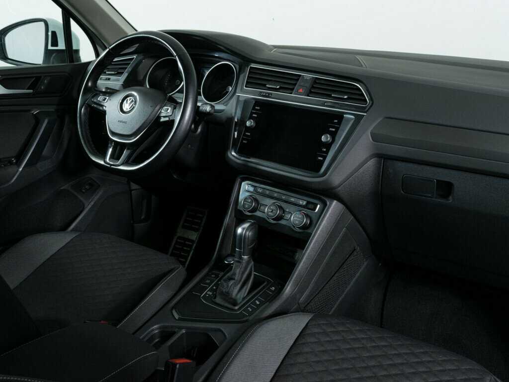Volkswagen Tiguan б/у, 2018, Роботизированная. Фото: #8