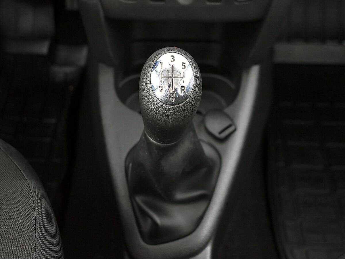Renault Sandero б/у, 2016, Механическая. Фото: #13