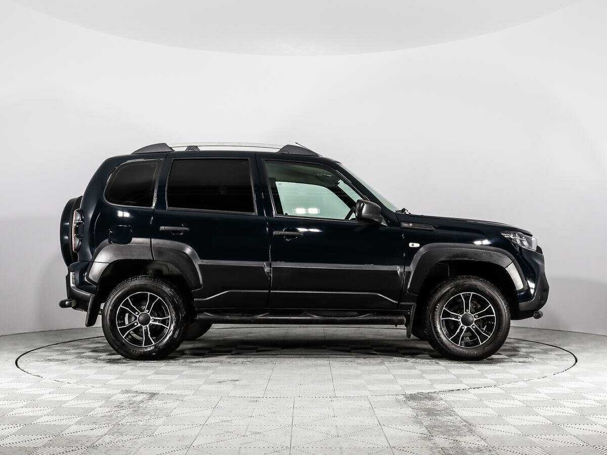 Lada (ВАЗ) Niva б/у, 2022, Механическая. Фото: #3